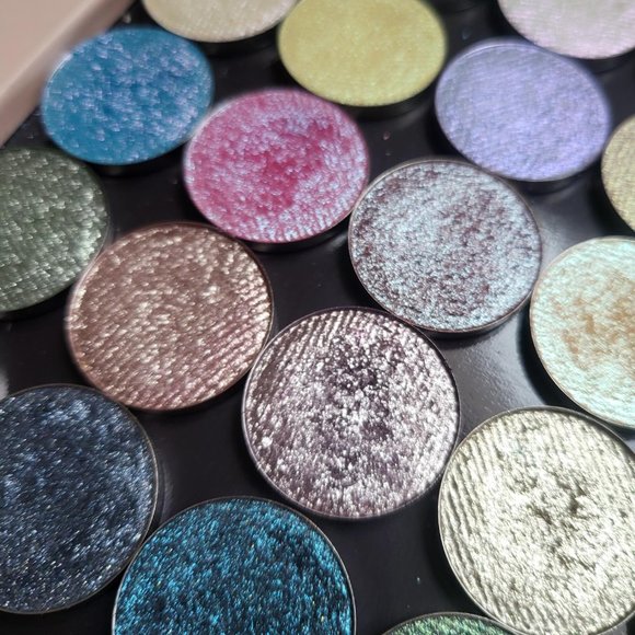 Devinah Cosmetics Single Eyeshadow Bundle of 39 Singles! - Picture 3 of 5